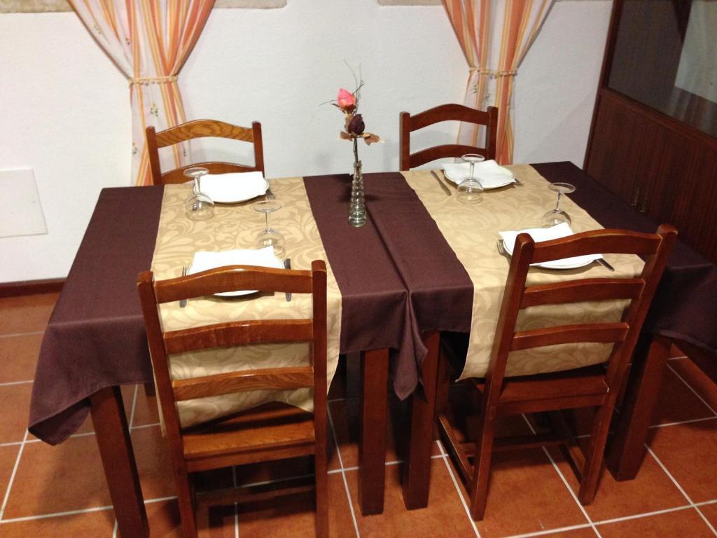 מלון Avô Alojamento Local De Pardieiros מראה חיצוני תמונה