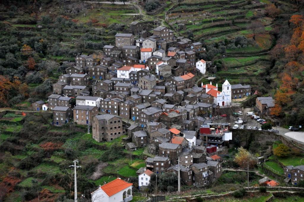 מלון Avô Alojamento Local De Pardieiros מראה חיצוני תמונה
